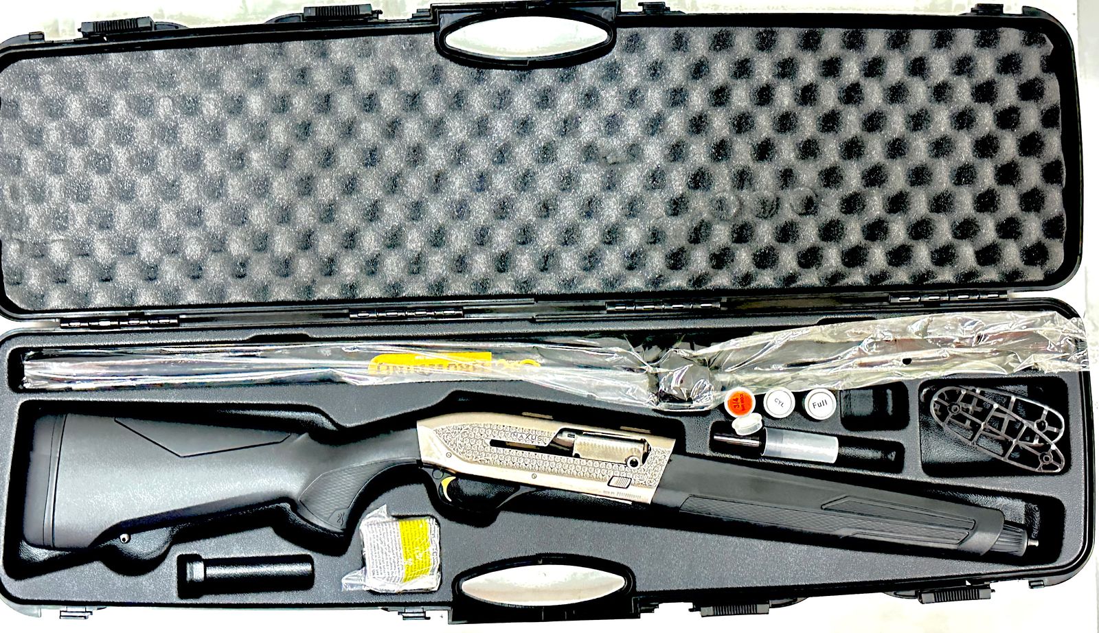 BROWNING MAXUS 2  ULTIMATE COMPOSITE (12M 32") 