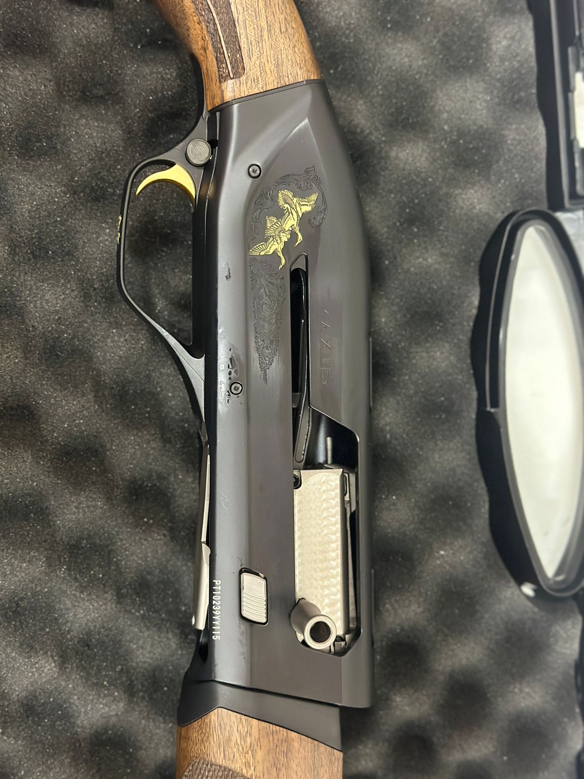 BROWNING MAXUS 2  WOOD BLACK GOLD (12M 32")