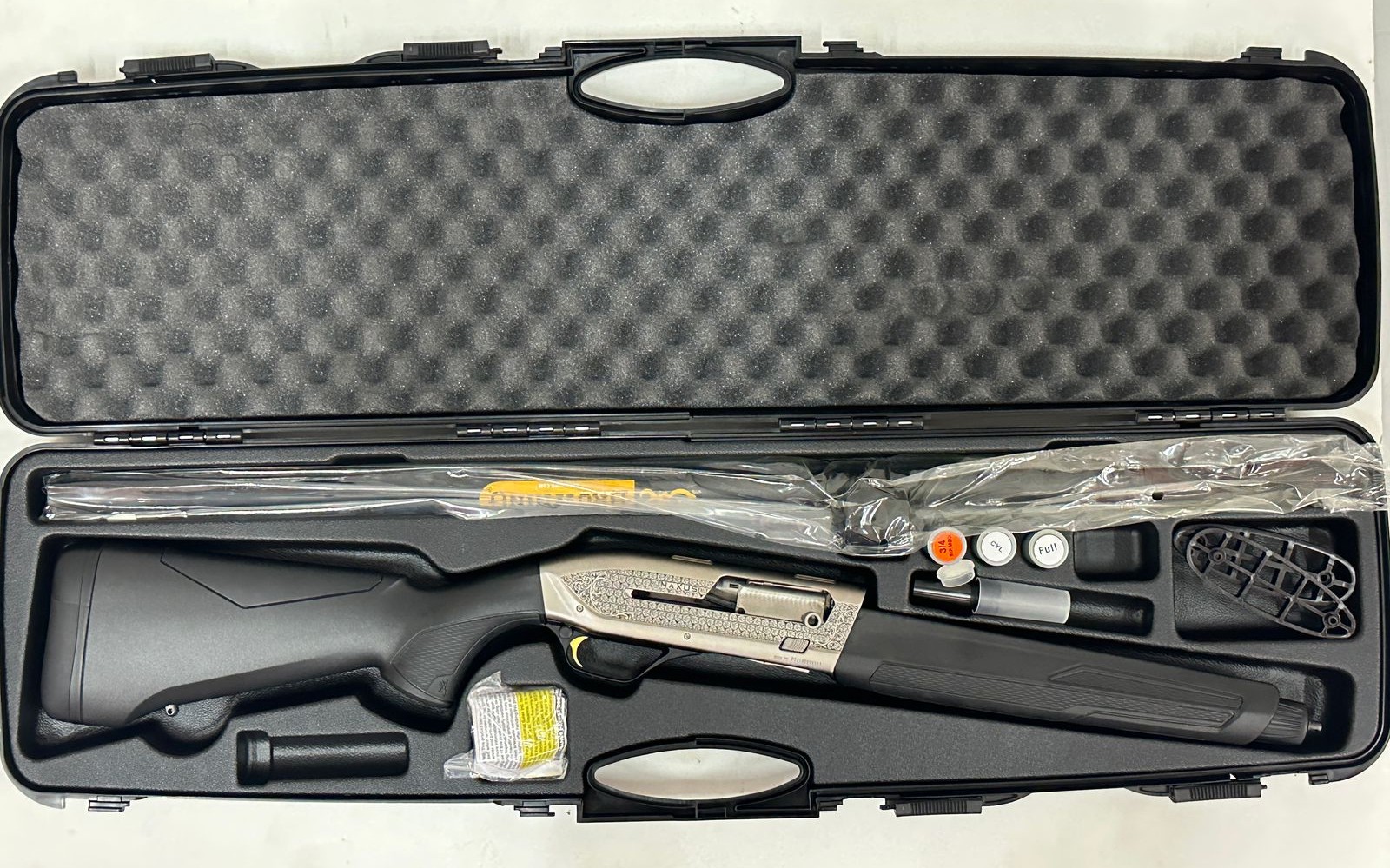 BROWNING MAXUS 2  ULTIMATE COMPOSITE (12M 32") 