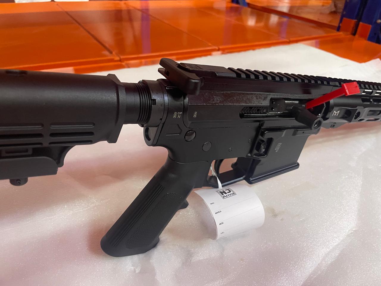تلقيم يمين  NJ Arms AR15 - M-lock 223- "20wylde straight pull- Right Side Black    