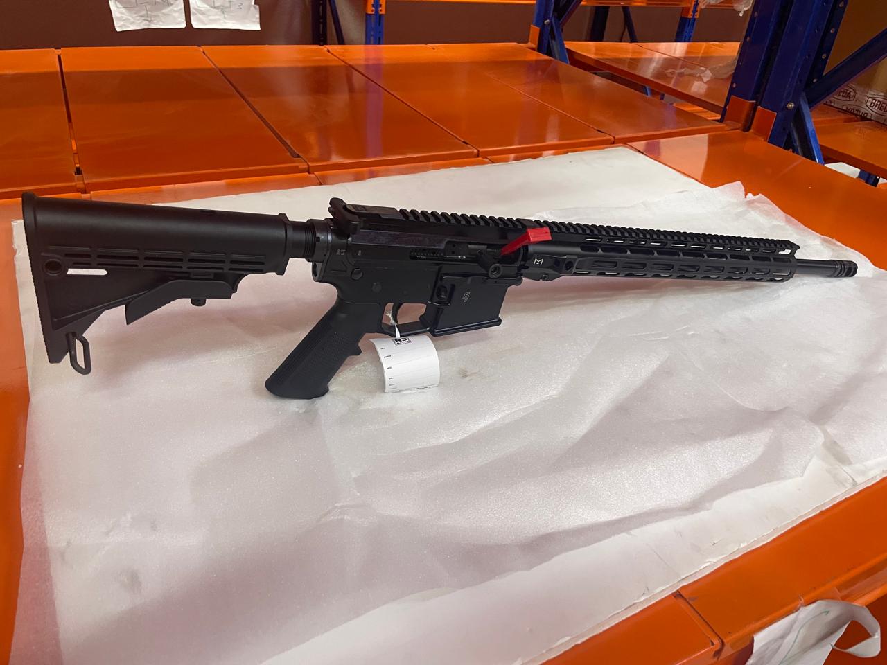 تلقيم يمين  NJ Arms AR15 - M-lock 223- "20wylde straight pull- Right Side Black    